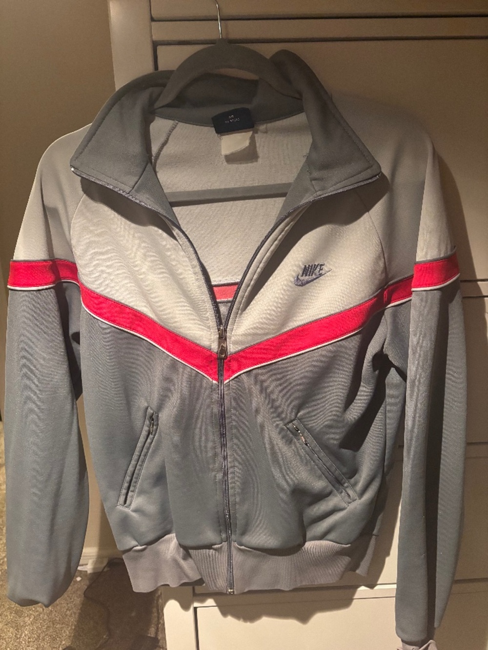 Nike activewear jacket grey and red